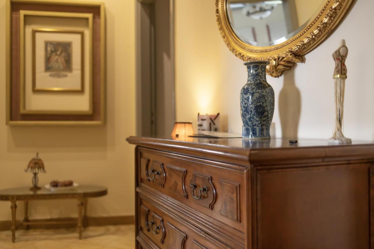 Ideal 4 Bdr Apartment In Plaka For 10! Athene Buitenkant foto